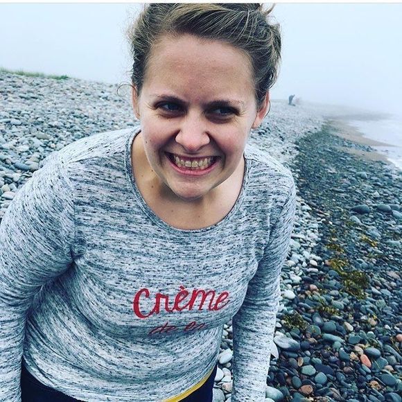 Meet your Posher, Cassandra - Picture 1 of 1